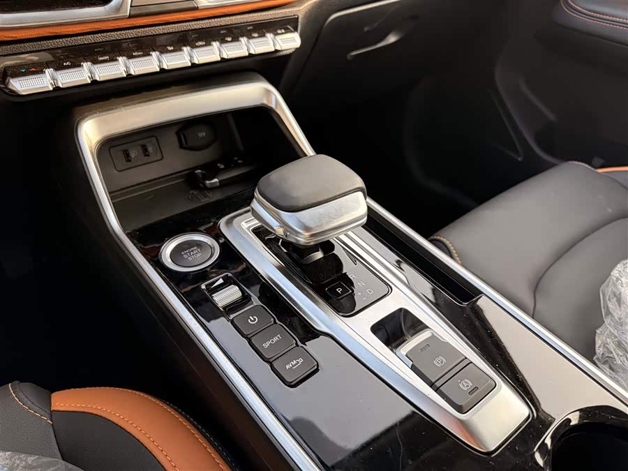 Kaiyi Showjet 2020 #22 Kaiyi Showjet 2020 car image #22