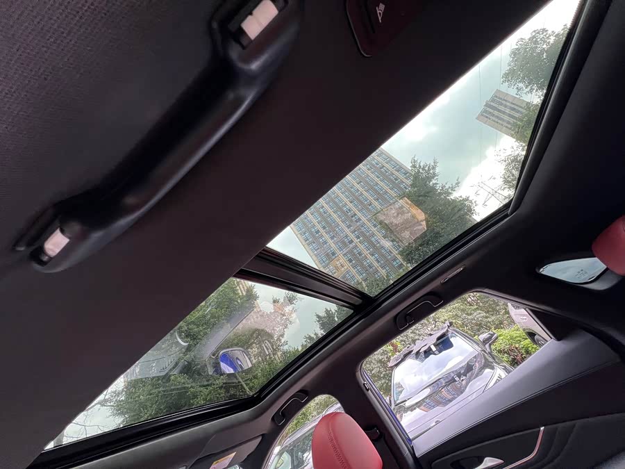 Forthing JOYEAR X6 2018 car image #22