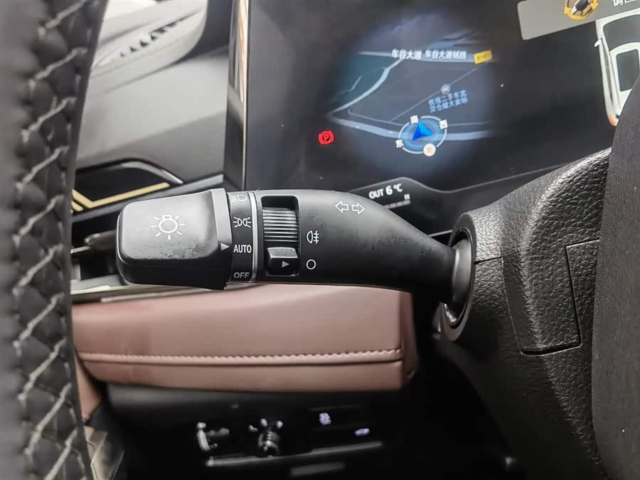 JAC X8 PLUS 2024 #22 JAC X8 PLUS 2024 car image #22