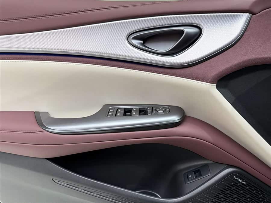 BYD Seal 07 DM-i 2025 car image #22