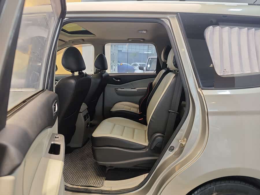 Forthing S500 2016 car image #22