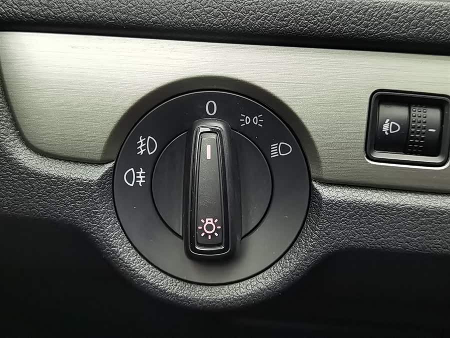 Volkswagen Lavida 2014 car image #22