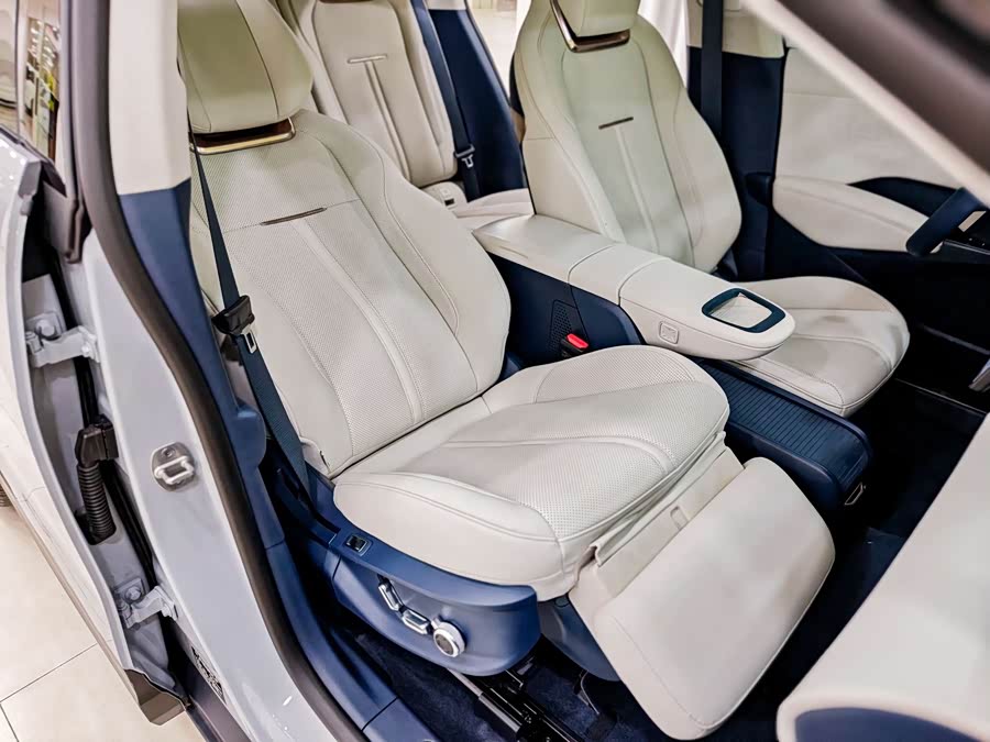 Zeekr X 2023 car image #22