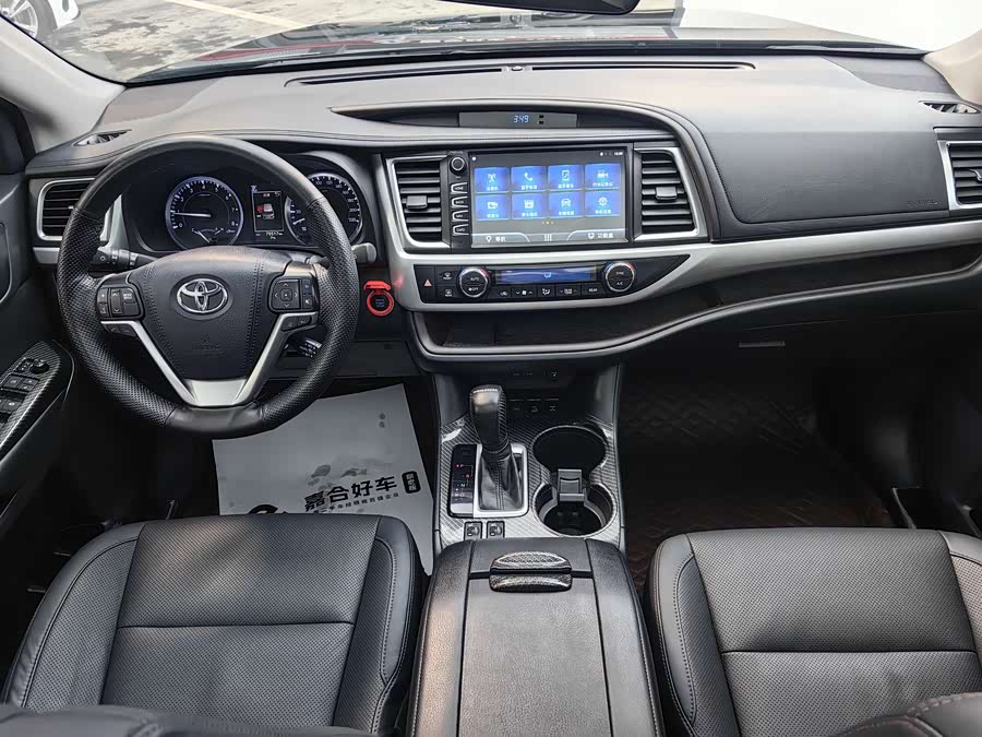 Toyota Highlander 2019 car image #22