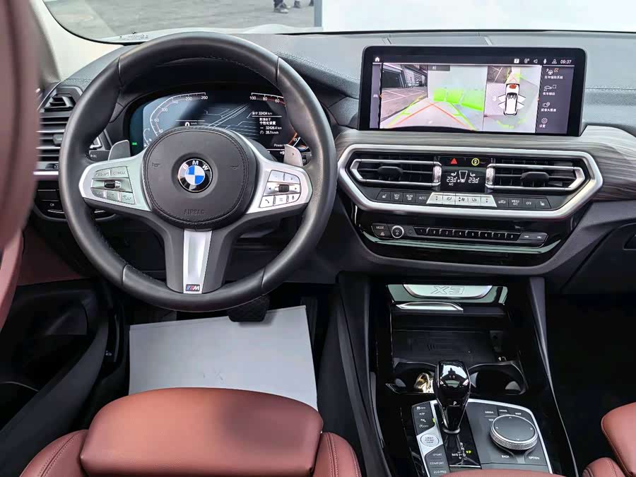BMW X3 2023 immagine di auto #22
