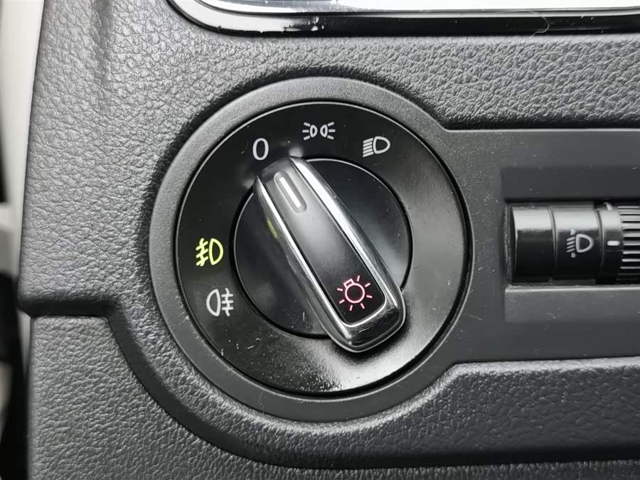 Volkswagen Polo 2013 immagine di auto #22