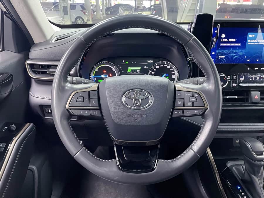 Toyota Highlander 2023 car image #22