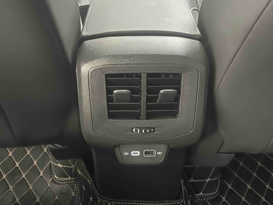 Volkswagen T-Cross 2022 car image #22