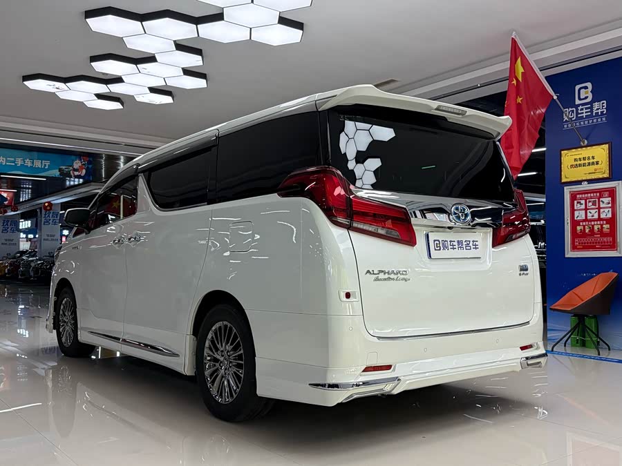 Toyota Alphard 2022 car image #22