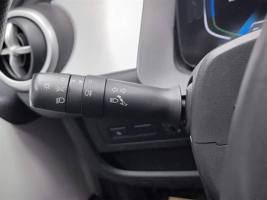 BYD e1 2020 #22 BYD e1 2020 car image #22