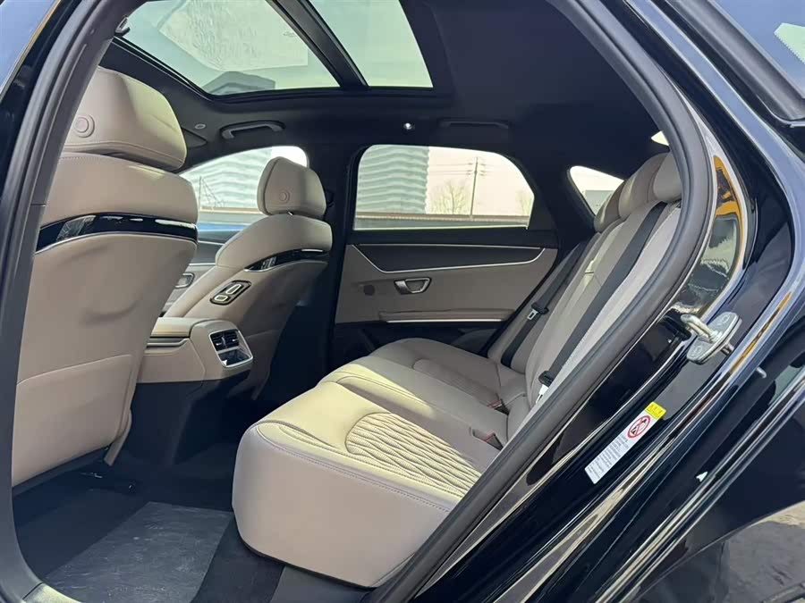 BYD Han 2025 car image #22