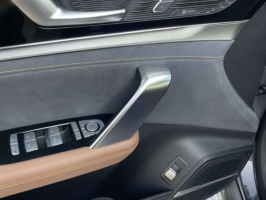 BYD Tang 2022 car image #22