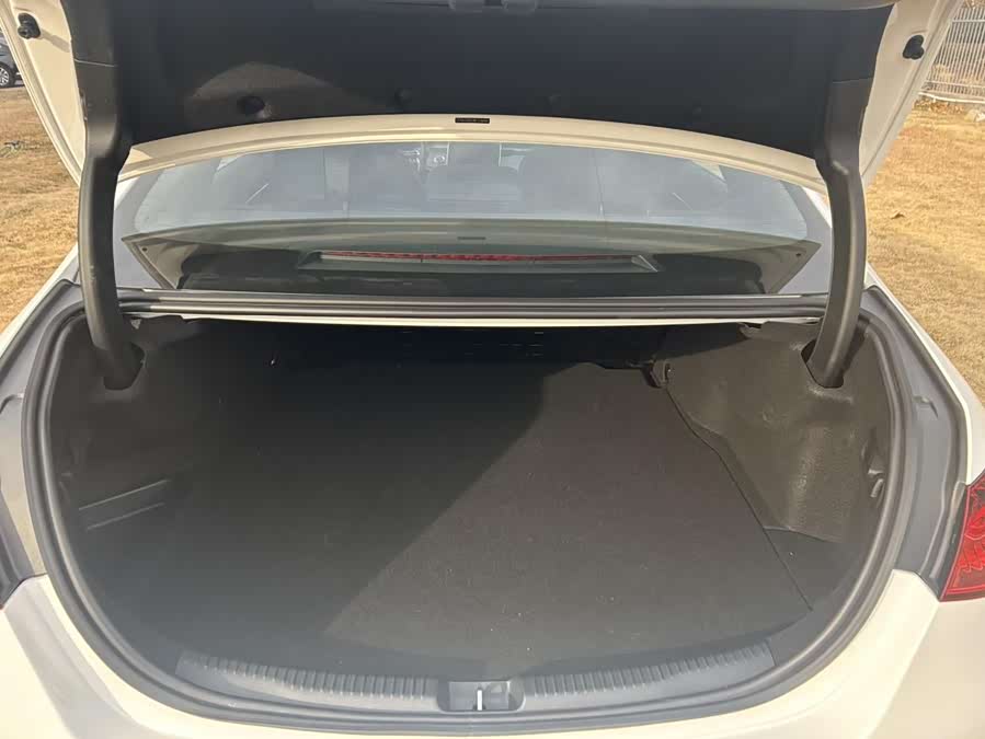 Mercedes-Benz C Class New Energy 2024 #22 Mercedes-Benz C Class New Energy 2024 immagine di auto #22