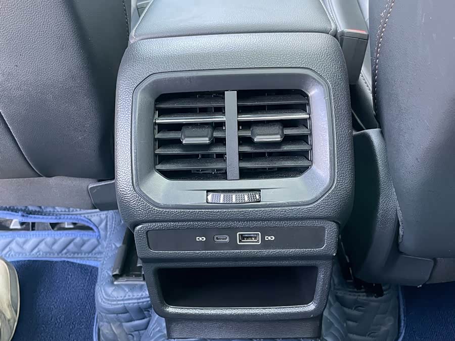 Volkswagen Tharu 2022 car image #22