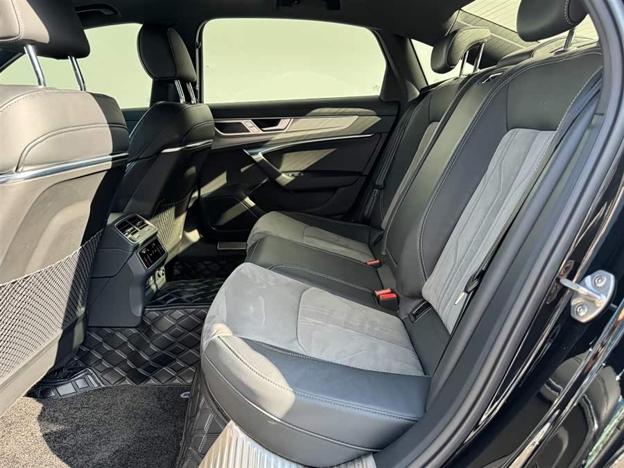 Audi A6L 2023 car image #22