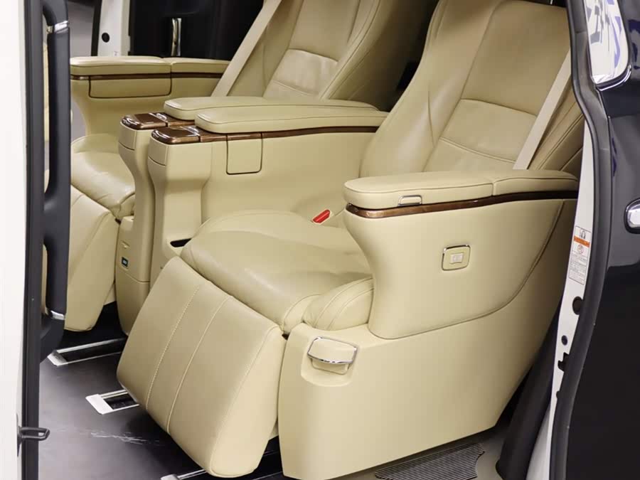 Toyota Alphard 2016 car image #22