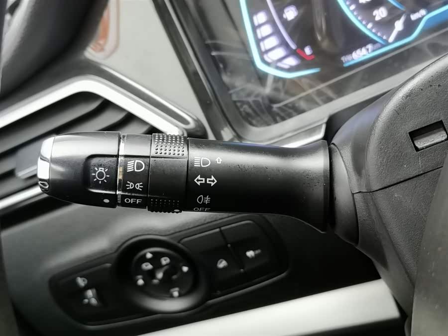 Kaiyi Showjet 2022 #22 Kaiyi Showjet 2022 car image #22