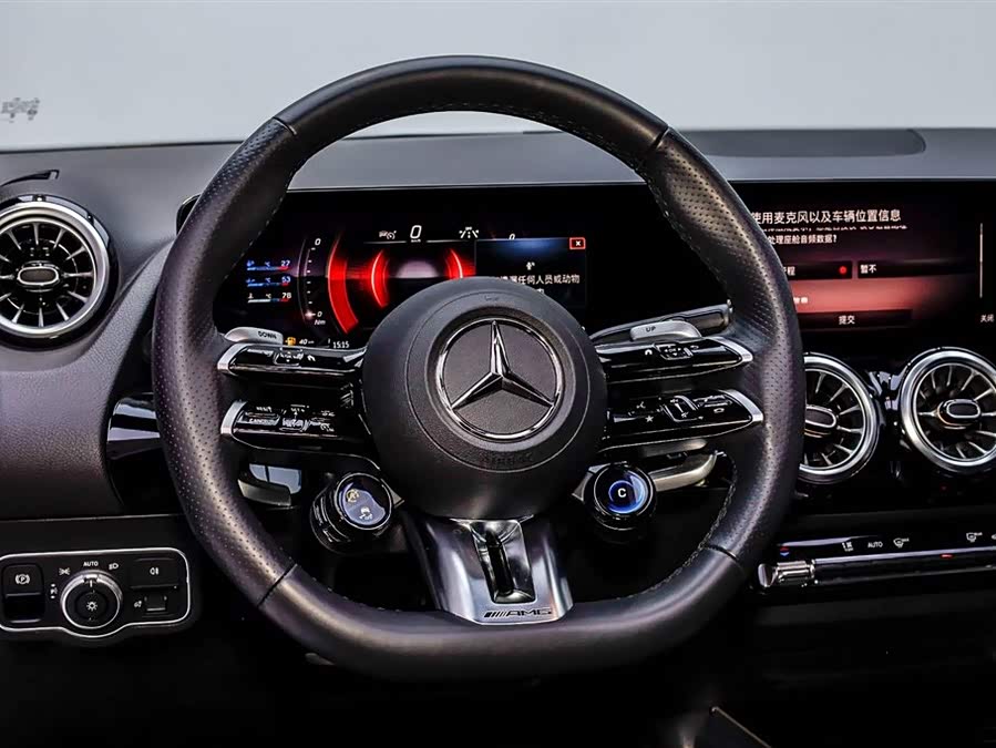 Mercedes-Benz GLA AMG 2023 #22 Mercedes-Benz GLA AMG 2023 image de voiture #22