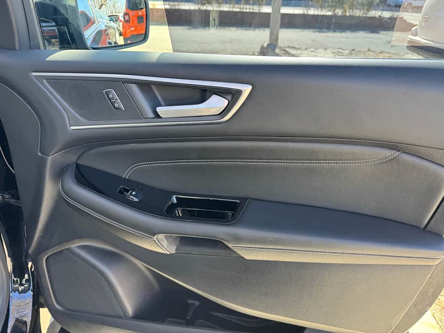 Ford Edge 2017 изображение автомобиля #22