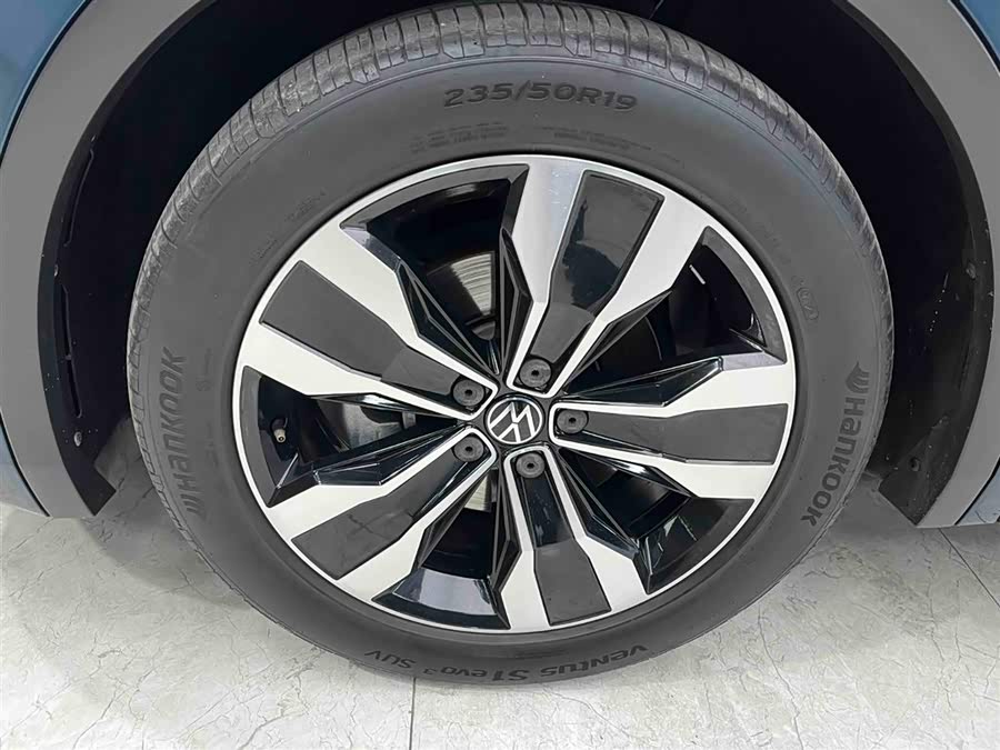 Volkswagen Tiguan L 2021 #22 Volkswagen Tiguan L 2021 car image #22