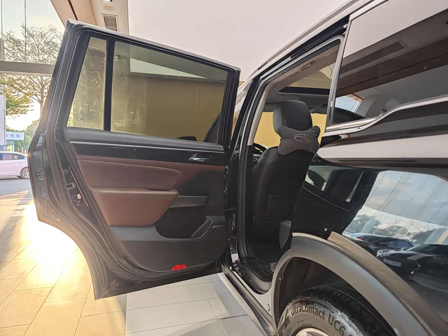 GAC Trumpchi GS8 2017 car image #22