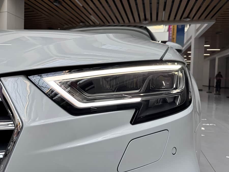 Audi A3 2020 car image #22