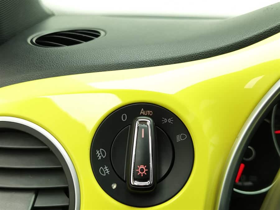 Volkswagen Beetle 2013 immagine di auto #22