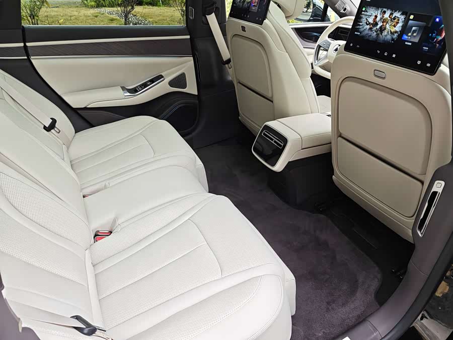 Denza Z9 2024 #22 Denza Z9 2024 car image #22