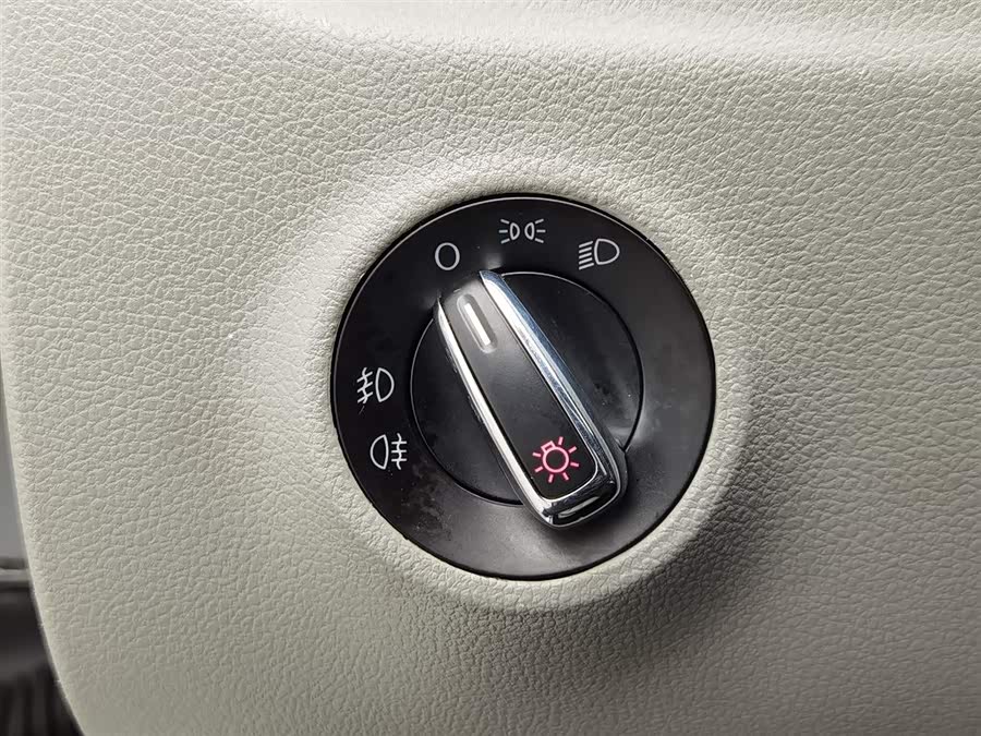 Volkswagen Bora 2012 immagine di auto #22