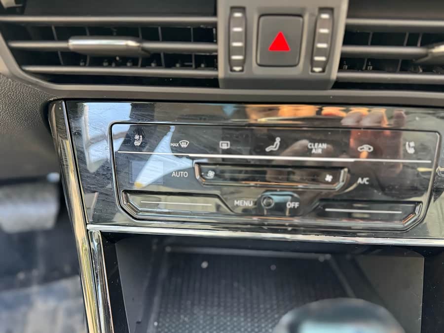 Volkswagen Passat 2025 صورة سيارة #22