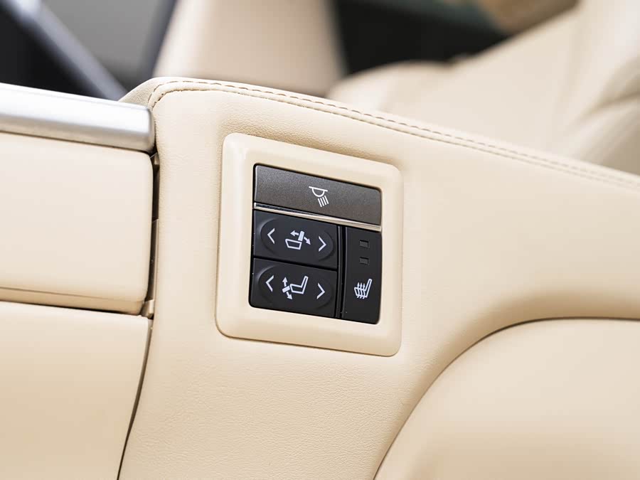 Toyota Alphard 2019 car image #22