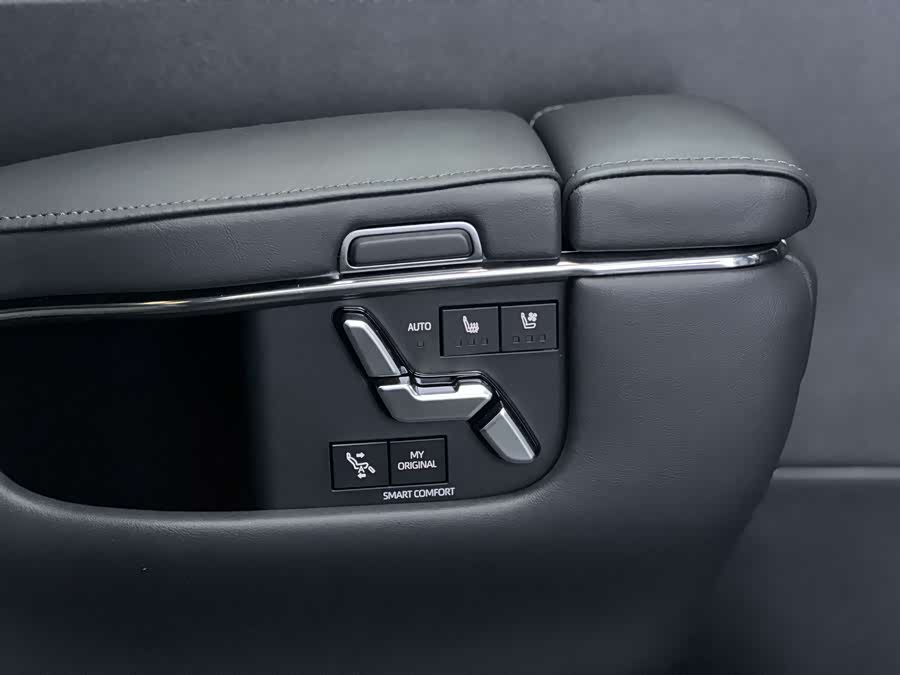 Toyota Vellfire 2025 #22 Toyota Vellfire 2025 immagine di auto #22