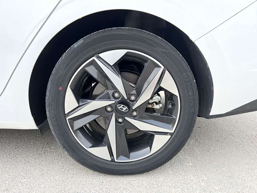 Hyundai Elantra 2021 car image #22