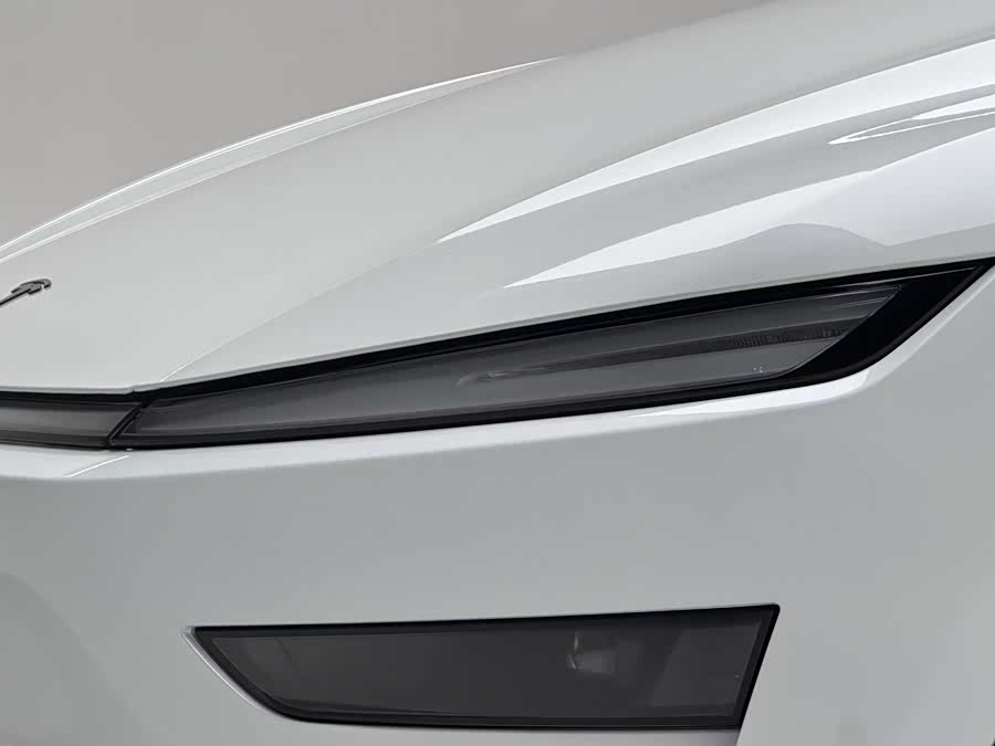 特斯拉 Model Y L 2025 汽车图片 #22