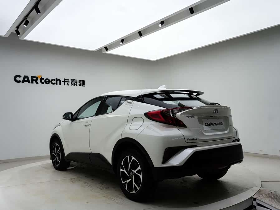 Toyota C-HR 2021 immagine di auto #22