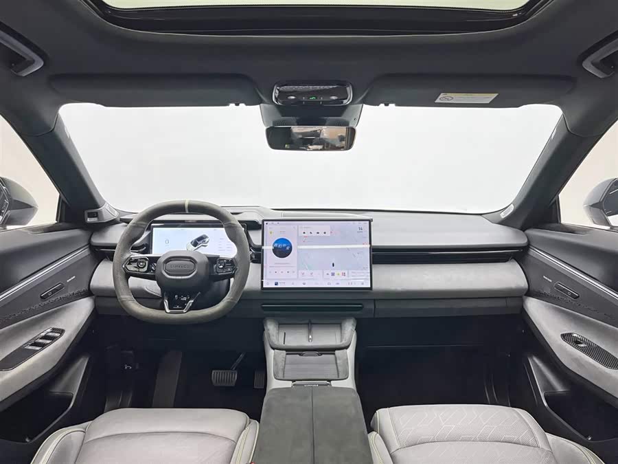 Lynk & Co 08 EM-P 2024 car image #22