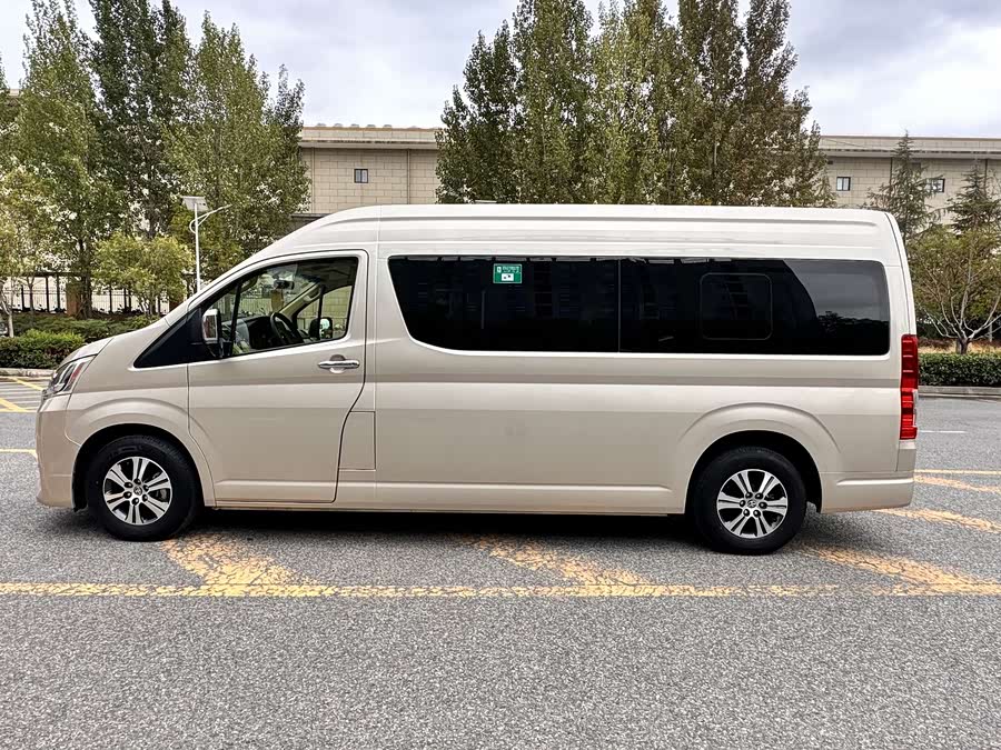 Toyota 2022 car image #22