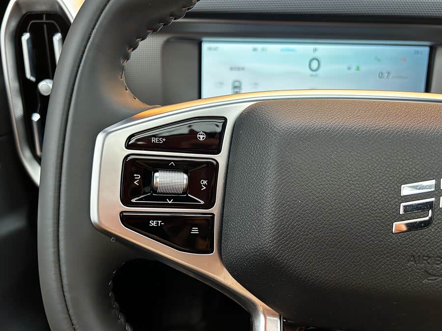 Jetour Traveller 2023 car image #22