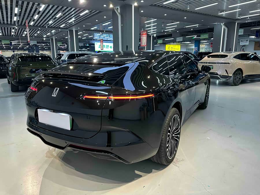 Avatr 12 2024 car image #22