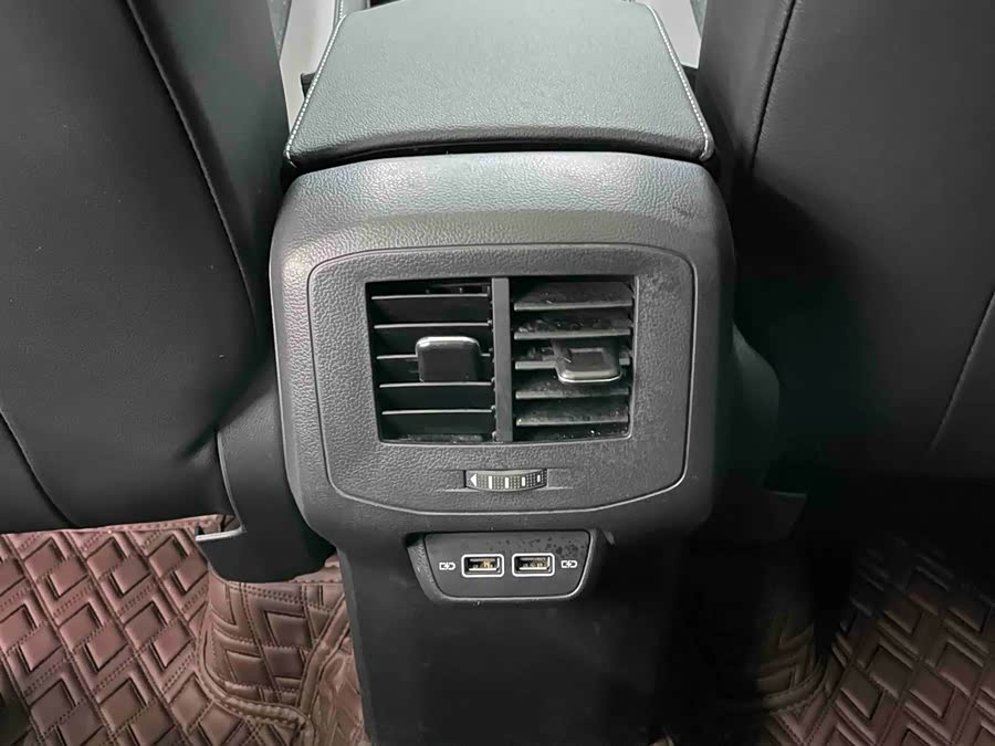 Volkswagen Tacqua 2022 car image #22