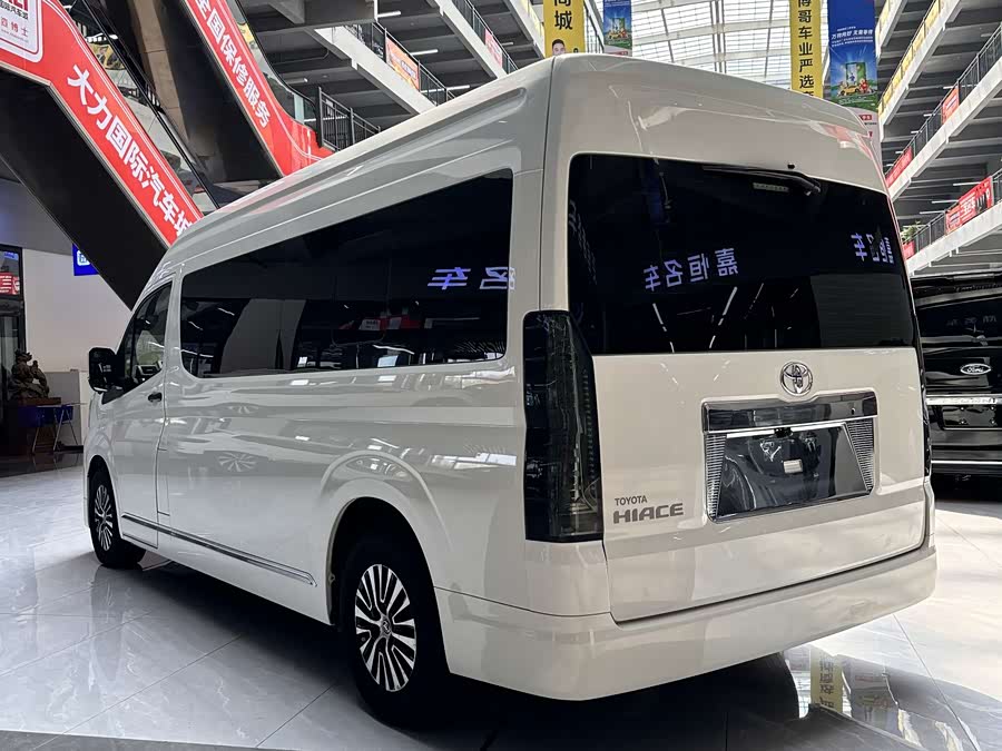 Toyota 2022 car image #22