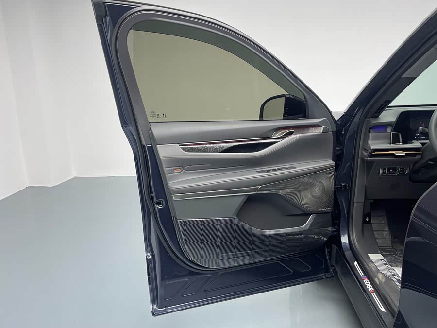 Ford Edge 2023 car image #22