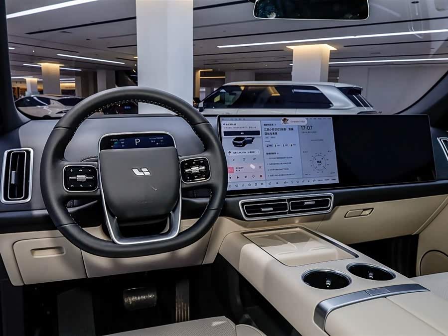 Li L7 2025 immagine di auto #22