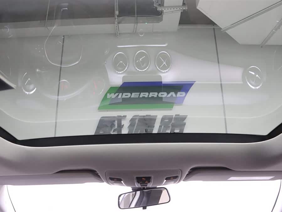 Mercedes-Benz GLA Class 2016 car image #22