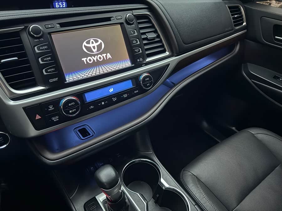 Toyota Highlander 2016 car image #22