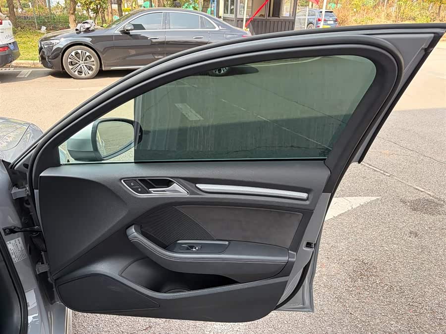 Audi RS 3 2017 صورة سيارة #22