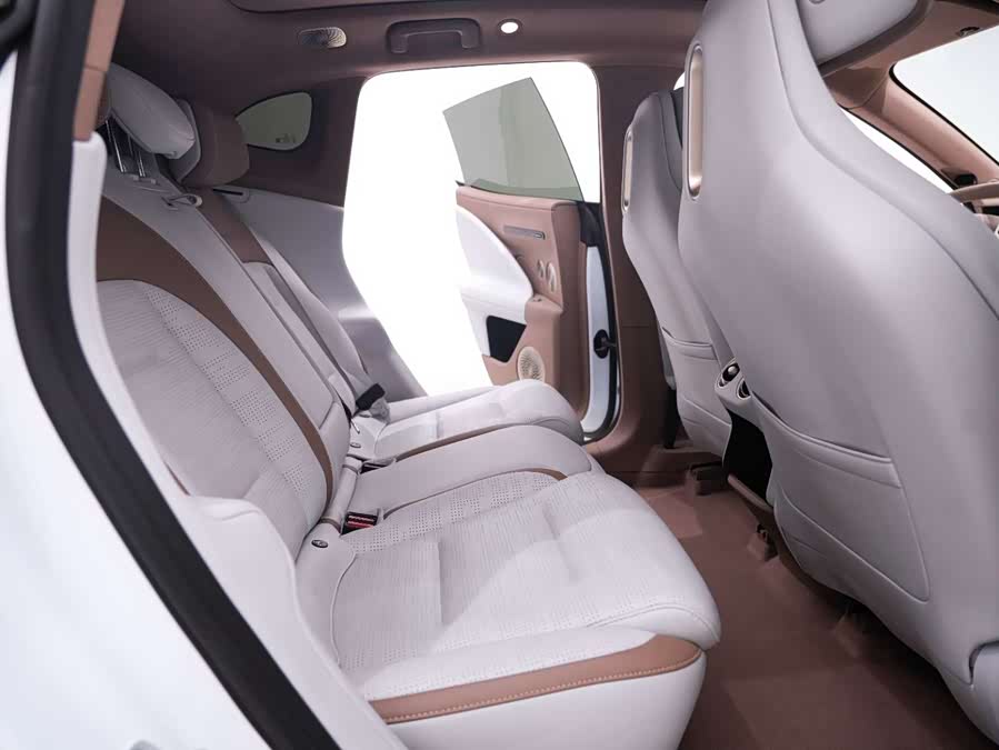 Avatr 07 2025 car image #22