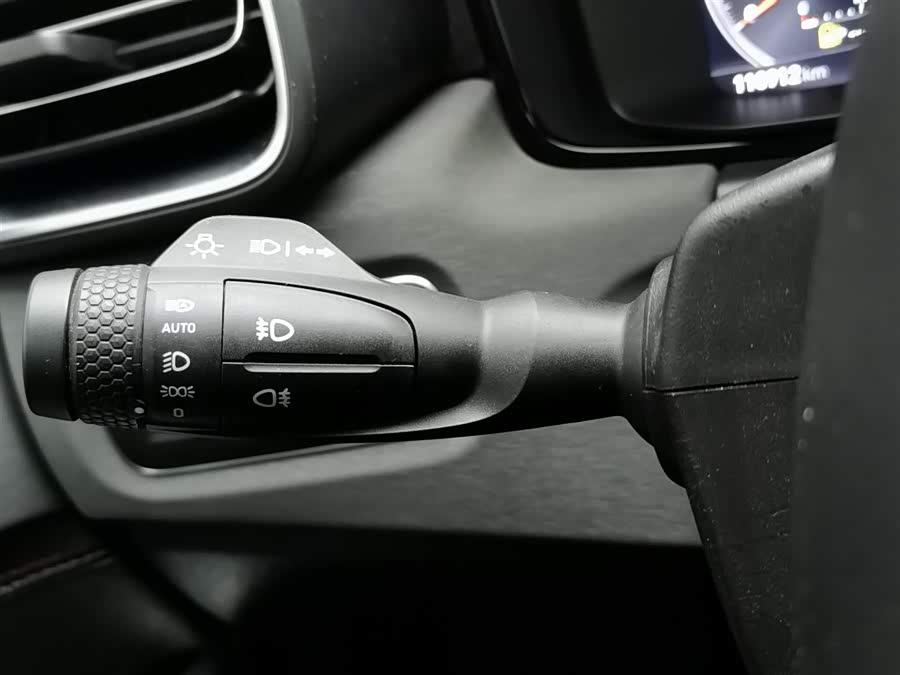 Lynk & Co 02 2018 car image #22
