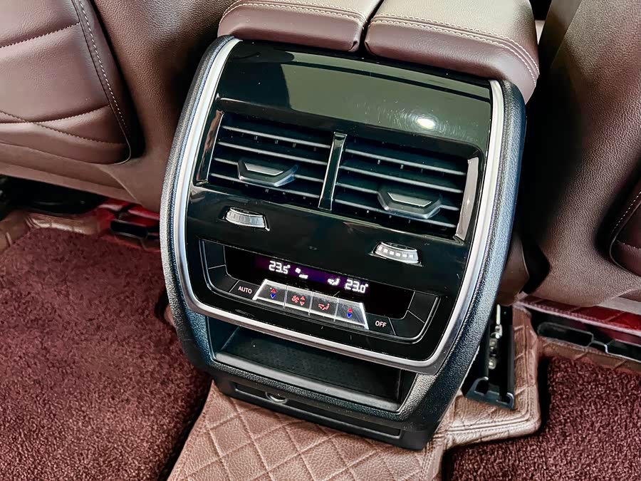 BMW X5 2023 imagen de coche #22