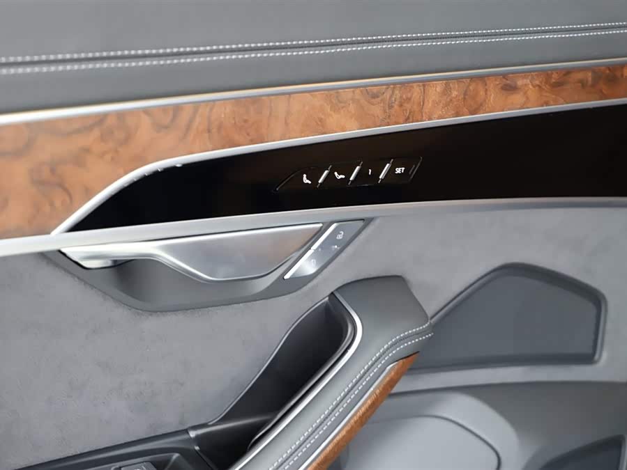 Audi A8 2022 imagen de coche #22